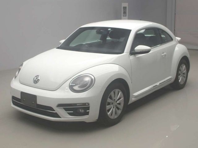 80005 Volkswagen The beetle 16CBZ 2017 г. (TAA Yokohama)